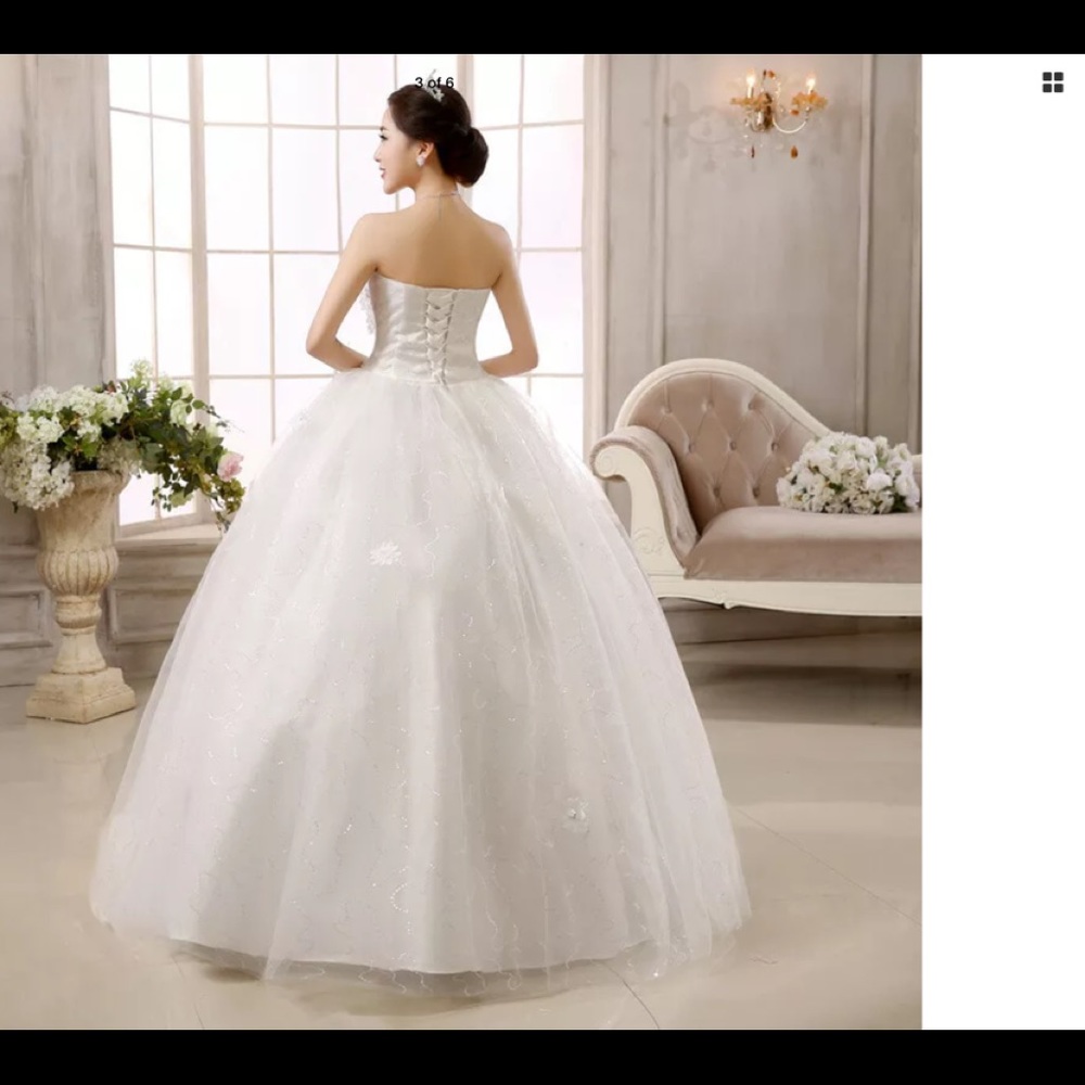 NWT beautiful princess style wedding dress - Picture 7 of 8
